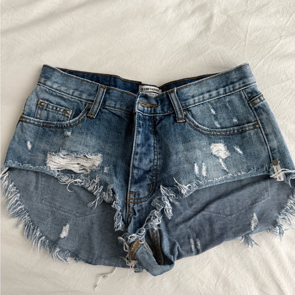 One Teaspoon “Rollers” Distressed Denim Shorts - Size 27W